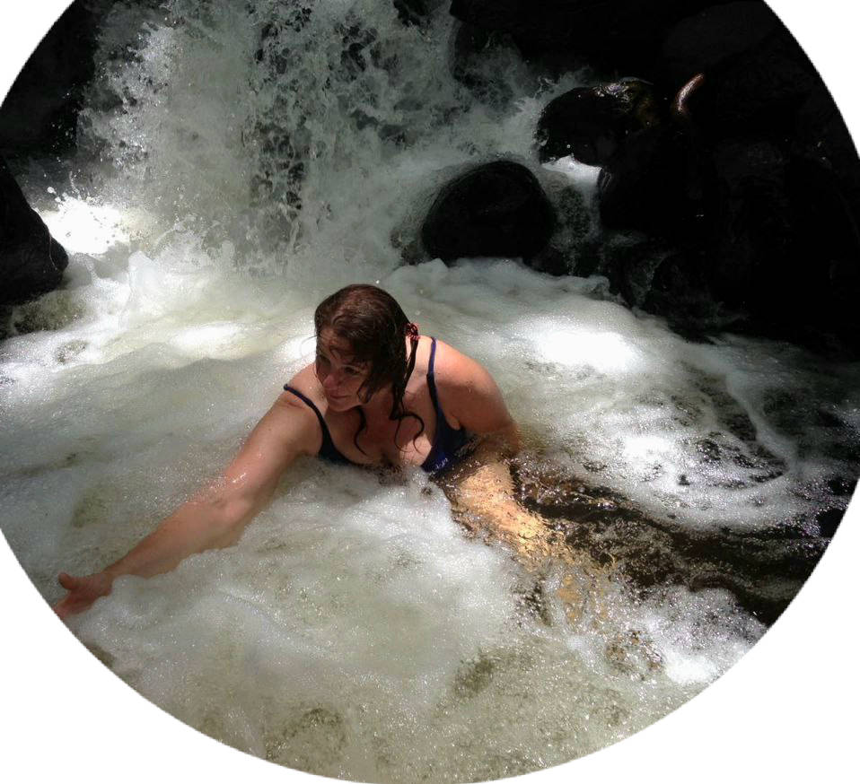 Hi´uwai Wasser-Reinigungsritual von Bettina-Maria Druskus auf Hawaii Hi´uwai Wasser-Reinigungsritual von Bettina-Maria Druskus auf Hawaii